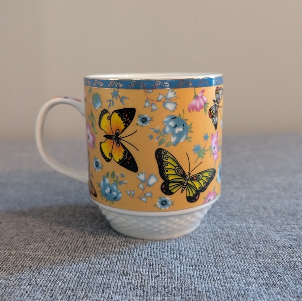 3/$30 | Edinbourg Porcelain Mug with Butterflies, Blue/Gold Trim, EUC